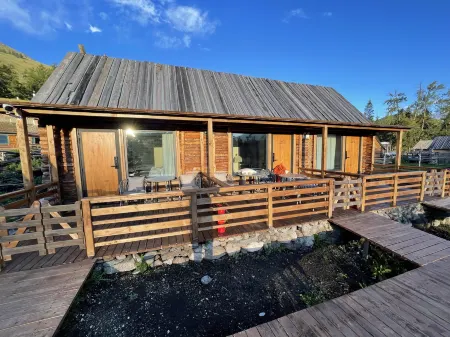 NANXI Отели рядом с достопримечательностью «Xinjiang Kanas National Geopark»