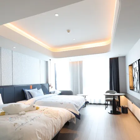 Yueman Hotel (Lanzhou Zhongchuan Airport Rainbow City)