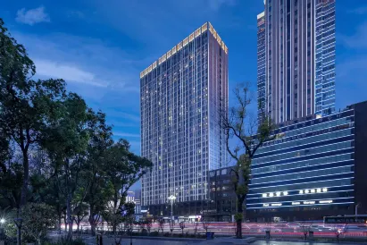 Yunxiang YUAN Space B&B (Changsha Wuyi Square IFS International Finance Center)