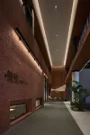 Weilu Hotel (Zhengzhou Jinshui Road Yanzhuang Metro Station Branch)