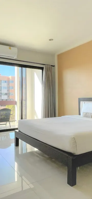 ห้องซูพีเรียร์ เตียงใหญ่ 1 เตียง