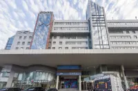 Homeinn · neo (Shanghai South Station Jinjiang Amusement Park Subway Station) Hotels near Huadongligong University (xuhuixiaoqu)