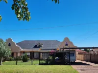 Danrit Guesthouse - Uncapped Wifi - 3-Star