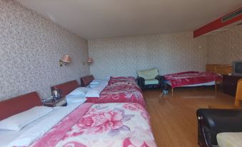 Red Plains Himalayan Hotel