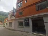 Xunshe Elegant Residence Hotels near Wolong Town