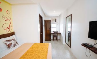 4. RedDoorz..