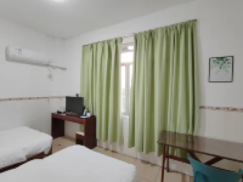 Qianhe Hotel