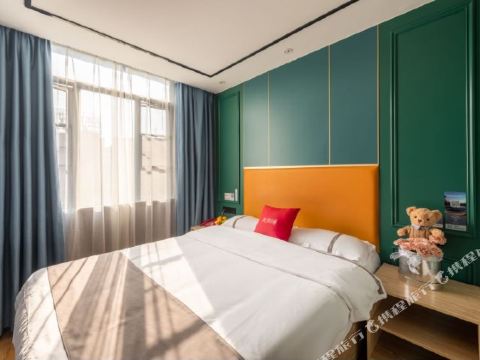 Orange Ke Chain Hotel (Ganzhou Nine Square Shopping Center The Mixc)