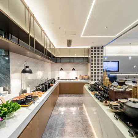 Nanyang Wuyue Plaza Zhongjing Avenue Atour Hotel