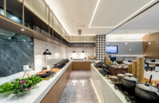 Nanyang Wuyue Plaza Zhongjing Avenue Atour Hotel