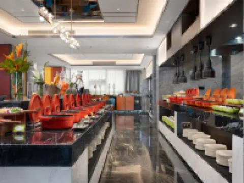 ハンプトンbyヒルトンホテル 泰安泰山天外村 泰安のホテル