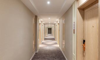 Vienna Hotel (Chengde Mountain Resort)