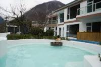 For you Hot Spring Villa View Homestay (Hailuogou Branch) Hotels in Luding