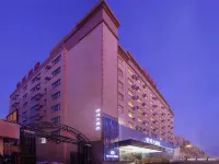 烏魯木齊銀河大酒店(新疆醫學院店) 鄰近小童公園的酒店