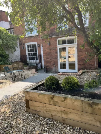 No.12 Self Check-in Apartments Отели в г. Уорчестер