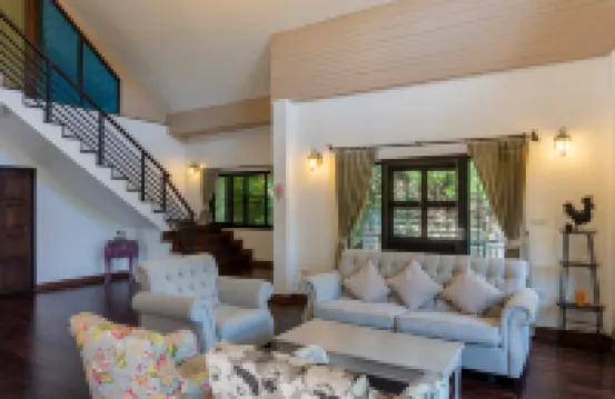 Verryn Khao Kho บ้านพักหลังใหญ่สำหรับ 8 ท่าน ข้ามถนนถึงวัดผาซ่อนแก้ว