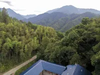 Shennonggu Yiqing Xigu Inn - Mountain view