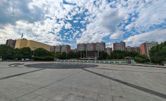 Jincheng Hotel