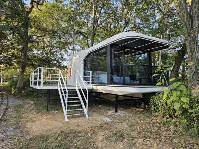 Thirty-two Mu Homestay Hotels near Baofengsi