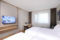 Magnotel Hotel (Anqing Huaining County Government) Hotel di Huaining