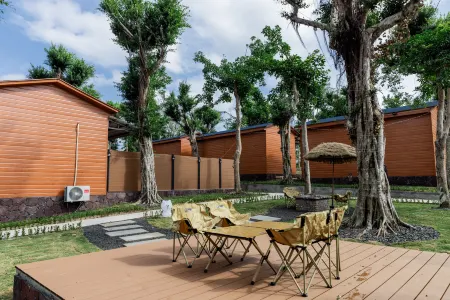 LinShe hotel Отели рядом с достопримечательностью «Yunlong Bay»