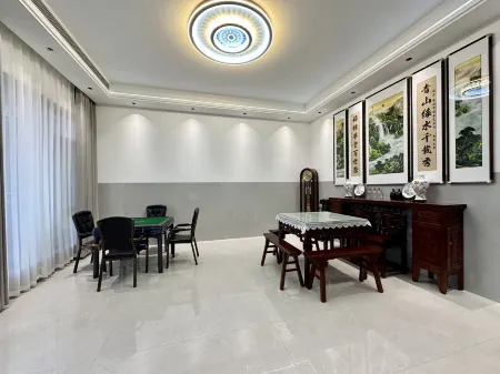 Wumei Riverside Homestay (High-Speed Rail Station Branch) Отели в г. Уюань