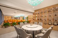 Holiday Inn (Yining Liuxing Street & Yili Normal University)