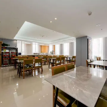 Bondi Hotel (Beiguo New Century Plaza)