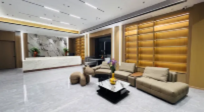 Squirrel Smart Hotel (Foshan Qiandeng Hunan Gui Road Subway Station Branch)