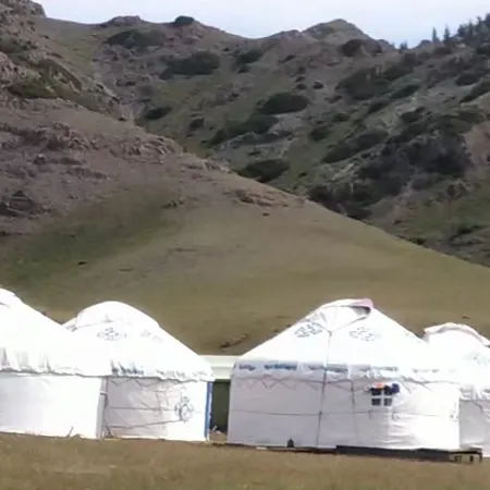 Sayram Lake Lakeside Stargazing Yurt