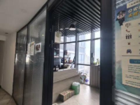 Wowo Apartment (Suning Plaza)