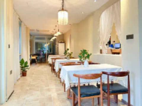 Nanfeng Hotel