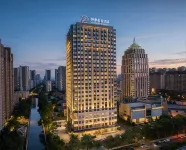 Qianna Hotel Glorious (Anyang East High-speed Railway Station Wanda Plaza Branch) - Bintang 3