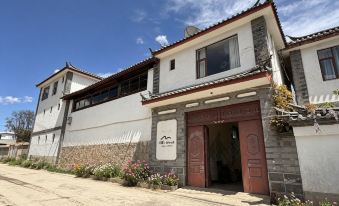 Yaka Inn (Baisha old Town)