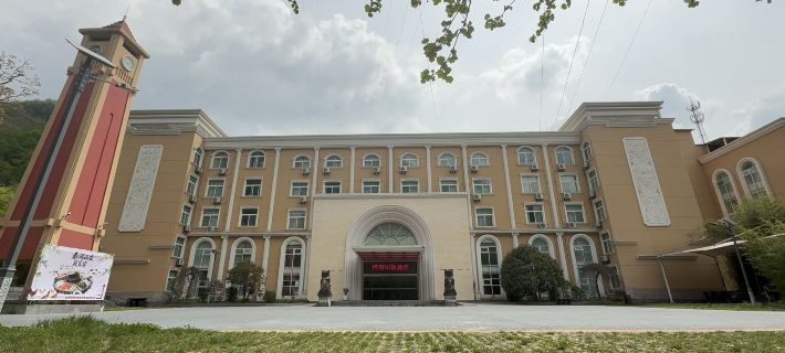 Zhashui Zhongnan Impression Hotel Hotel di Zhashui County