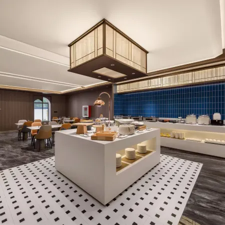 Homeinn Yitel Premium Hotel (Baotou East Railway Station Donghe Airport)