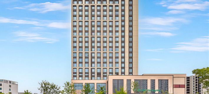 Holiday Inn Lvsi Port Qidong Отели в г. Цидун