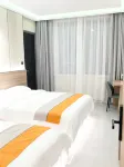 Yicheng Holiday Hotel - parking