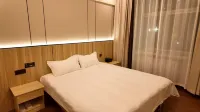 Whale Express Hotel - 2-Star