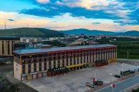 Zoige Yunshang Huahai Hotel (Zoige Bus Passenger Center) - เปิดใหม่