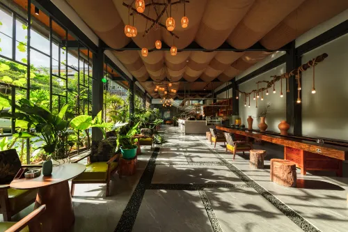 Changyun Hotel (Menglian Nayun Ancient Town Golden Pagoda Branch) - bar