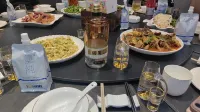 Zhuyouju · Yujian Cafe (Lijiang Ancient Town Zhongyi Market) - พร้อมอาหารเช้า