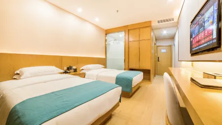 Yifengdajiudian Отели рядом с достопримечательностью «China Red Army 4th Army Hospital Former Site»