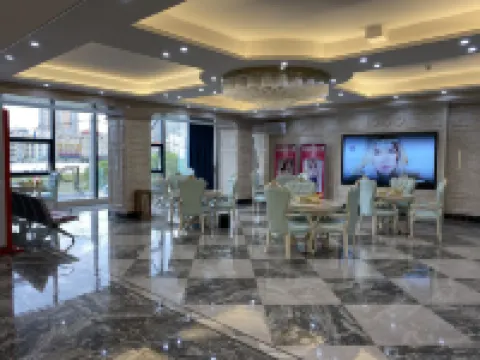 Paco Hotel (Huazhou Shifu Square) Hotels in Huazhou