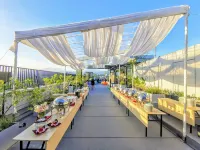 Zest Sukajadi Bandung by Swiss-Belhotel International - breakfast