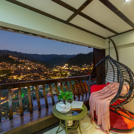 Qingdiao Theme Hotel (Xijiang Qianhu Miao Village Observation Deck)