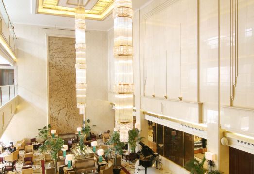 3. 오쿠라 가든 호..