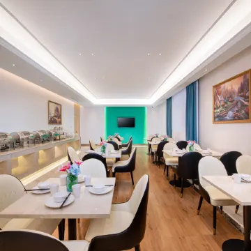 Vienna 3 Best Hotel (Chongyang County Government)