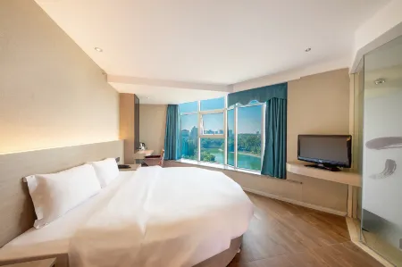 7 Days Premium Hotel (Zhanjiang Chikan Pedestrian Street Lingnan Normal University)