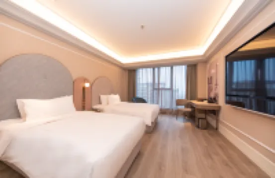 Mercure 호텔 신양둥 기차역